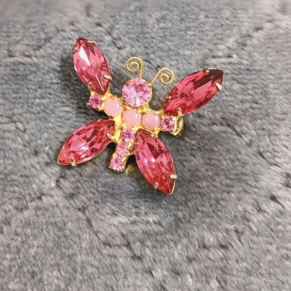 Vintage 1960's Pink Rhinestone Butterfly Brooche - Picture 3 of 10